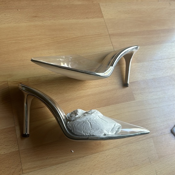 Good American Cinderella clear mule NWOT 11 - Picture 3 of 8